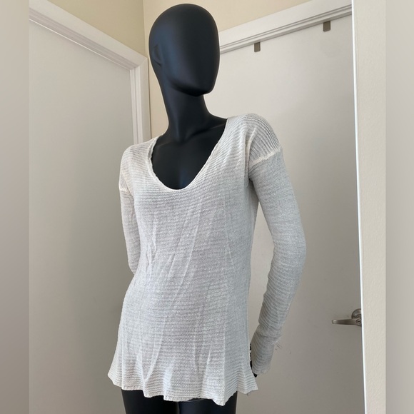 Distressed White Sweater - Picture 2 of 4